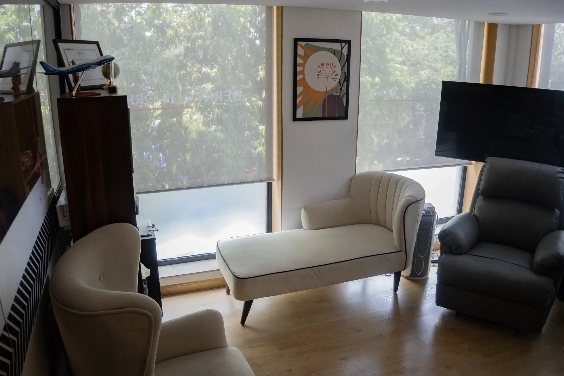 Barakhamba interior 1