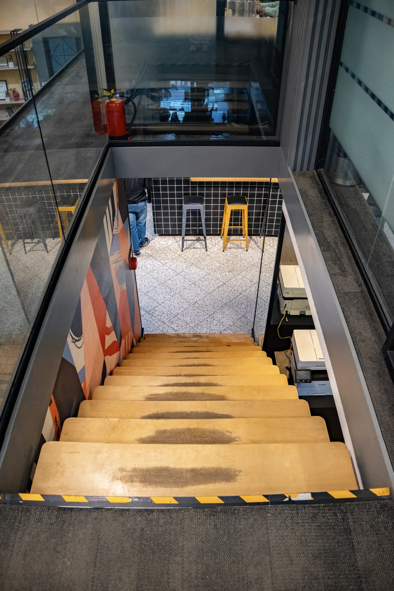 Jhandewalan interior 3